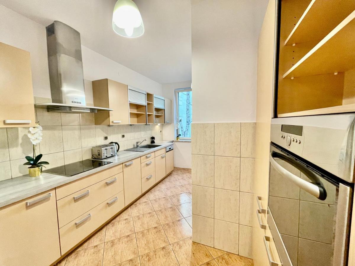 Warsaw Concierge Wola Ratusz Apartment Ngoại thất bức ảnh